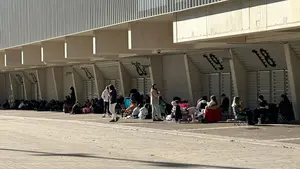 Larga espera y colas para asistir a un concierto en Pamplona con todas las entradas agotadas