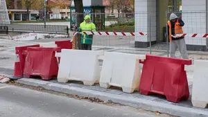 El Ayuntamiento de Pamplona prepara 18 mejoras en un barrio para eliminar desniveles en accesos a aparcamientos