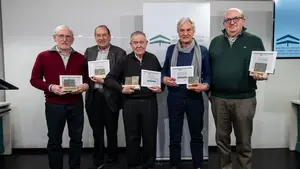 Los siete arquitectos técnicos navarros que han recibido un homenaje especial por su trayectoria