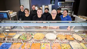 La sopa hecha en Pamplona que todos quieren llevarse a casa esta Navidad de este local de comida casera
