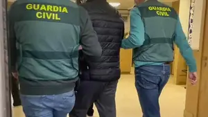 Detenido el director de una sucursal bancaria de Navarra por estafar más de 70.000 euros a sus clientes