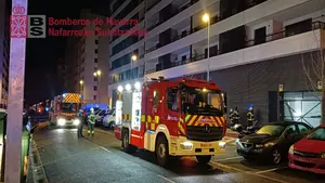 Trasladada una mujer tras un incendio en una vivienda cerca de Pamplona: los vecinos apagaron el fuego