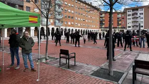 VÍDEO | Radicales proetarras atacan una mesa informativa de Vox en Pamplona con insultos y amenazan a sus integrantes