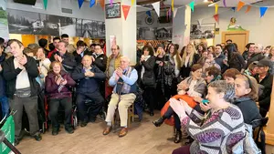 El conocido bar de Pamplona que celebra sus diez años con curiosas actividades: "Es para vosotros"