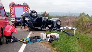 Muere una mujer en un trágico accidente en un pueblo de Navarra con otros dos heridos