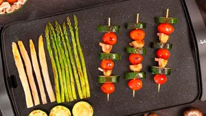 Buscamos la mejor plancha de asar del mercado: cuáles son las características que tiene que tener