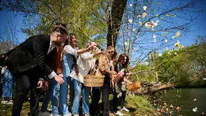El pueblo gitano celebra en Pamplona su 600 aniversario con una ceremonia especial: las mejores imágenes