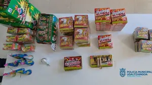 Decomisan una gran cantidad de material prohibido en las fiestas de un barrio de Pamplona