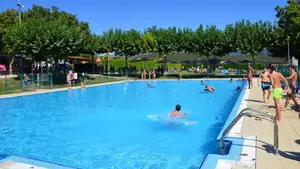 El camping de un pueblo de Navarra que abre las piscinas este fin de semana: los primeros chapuzones del verano
