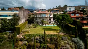 La mansión de lujo que se vende en la Comarca de Pamplona y te hace soñar despierto