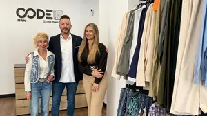 El joven empresario navarro que abre una nueva tienda en Pamplona: “Es ropa de calidad a un precio muy asequible”
