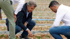 Feijóo denuncia en Navarra la "burda técnica" del PSOE para tratar de eludir la crisis de Cerdán y Koldo