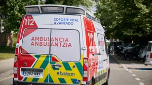 Grave colisi&oacute;n en una localidad de la comarca de Pamplona: bomberos movilizados y dos personas heridas