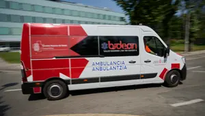 Cuatro heridos tras chocar un coche contra un cami&oacute;n en la carretera de un pueblo de Navarra