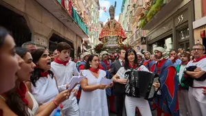 El calor obliga a tomar medidas en San Ferm&iacute;n: una procesi&oacute;n con menos paradas y se cierran las actividades infantiles