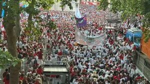 "Ya no gustan los toros": la impresionante foto a la salida de la plaza en Pamplona que lo desmiente