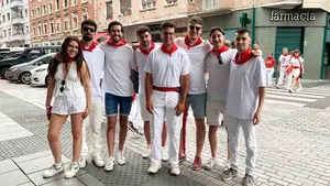 José, el pamplonés que ha metido a doce amigos de Zaragoza en su casa durante los Sanfermines