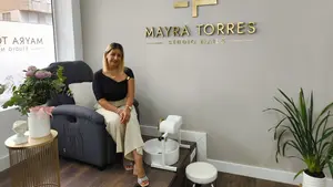 Mayra, la mujer que ha logrado abrir su estudio en Pamplona: "Quería ofrecer un servicio diferente"