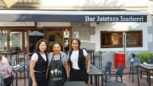 La aventura de tres emprendedoras en un pueblo de Navarra: "Lo que más nos ha sorprendido es la acogida"