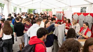 Más de 2.200 estudiantes se reúnen en el campus de la Universidad Pública de Navarra por primera vez