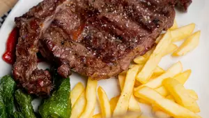 El restaurante de Navarra con más de 50 años de historia que conquista a los camioneros y siempre paran