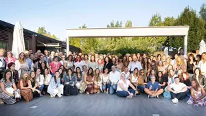 Adiós a 30 años al frente de un colegio de Pamplona: profesores y familias despiden a su histórico director