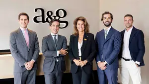 El exfutbolista navarro Javier Eraso se incorpora como banquero privado a A&G en Pamplona