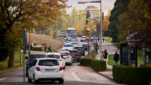 Caos total en Pamplona por la decisión de Asirón de cerrar la carretera de la Universidad