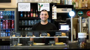 La cafetería en un lugar privilegiado de Pamplona que se traspasa: "Busco un cambio de aires"