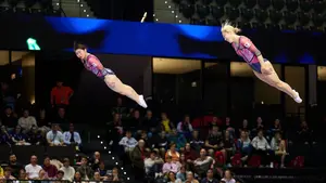 Acrobacias imposibles y saltos de vértigo: las imágenes Mundial de Trampolín en Pamplona