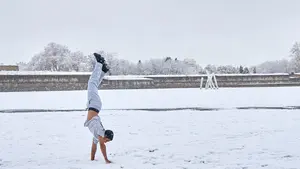 EN DIRECTO | La nieve en Pamplona deja postales muy invernales y pocas incidencias