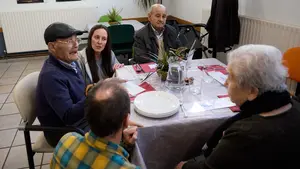 FOTOS | Un pueblo de Navarra inaugura un espacio para los más mayores y fomentar la convivencia