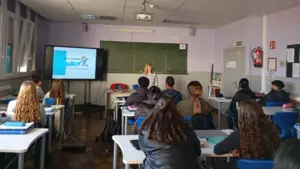La campa&ntilde;a que ha cambiado la mirada de cientos de estudiantes navarros sobre el c&aacute;ncer infantil