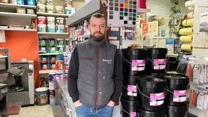 Gorka, el pamplon&eacute;s que lleva m&aacute;s de 25 a&ntilde;os en la tienda de barrio que abri&oacute; su padre