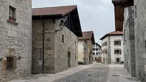 Una obra de m&aacute;s de medio mill&oacute;n transforma un pueblo de Navarra: as&iacute; ha cambiado su Casco Antiguo