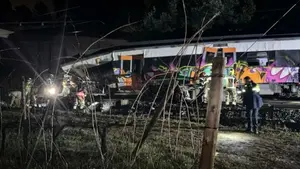 Dos trenes de Rodalies descarrilan en Catalu&ntilde;a, con un muerto y al menos 15 heridos en uno de ellos
