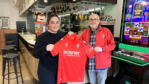 El nuevo bar de Pamplona con el mejor ambiente rojillo donde mandan las tostadas, pinchos y gildas