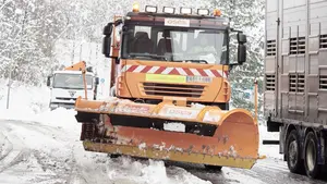 El temporal de nieve obliga a cerrar una carretera en Navarra: se pide extremar la precauci&oacute;n