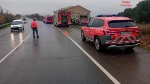 Muere un hombre en Navarra tras perder el control de su coche y chocar contra un edificio