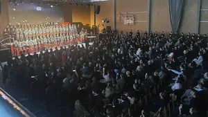 El colegio Miravalles-El Red&iacute;n celebra 60 a&ntilde;os de historia con un acto multitudinario y muy familiar