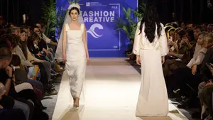 FOTOS | Las im&aacute;genes del desfile de Creanavarra que muestra el talento joven de la moda navarra