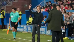 El t&eacute;cnico del Alav&eacute;s felicita al VAR por el punto que le ha dado en el minuto 90 ante Osasuna