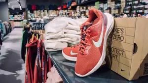 El nuevo para&iacute;so del 'outlet' abre sus puertas en Pamplona y regalar&aacute; 300 euros a su primer cliente