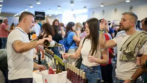 Dos sesiones agotadas y r&eacute;cord matinal: as&iacute; ha firmado la gran cita del vino su edici&oacute;n m&aacute;s potente en Pamplona