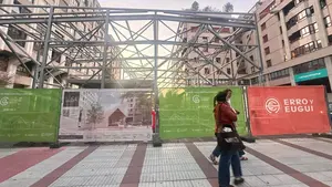 El edificio que se levanta en plena avenida de P&iacute;o XII de Pamplona y que desconcierta a los vecinos
