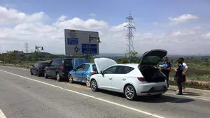 Un despiste provoca un accidente en cadena con cuatro coches y una mujer herida en una carretera de Navarra