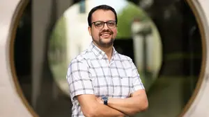 Un investigador de la UPNA entra en la prestigiosa revista Science con un material que desaf&iacute;a al cobre