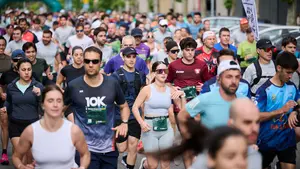 FOTOS | La Media Marat&oacute;n de Pamplona llena la ciudad de corredores y emoci&oacute;n por el deporte
