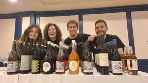 Un pueblo de Navarra de 400 habitantes lleva sus vinos a Bilbao y sorprende a medio centenar de sumilleres