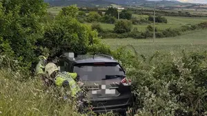 Positivo en tres drogas y accidente en una recta: el c&oacute;ctel que casi acaba en tragedia en Navarra